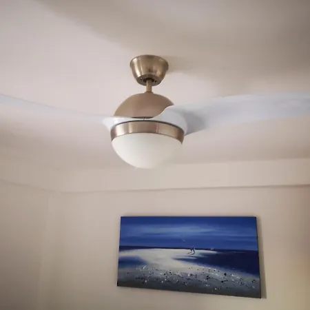 Beachfront Modern And Spacious *