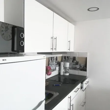 Beachfront Modern And Spacious