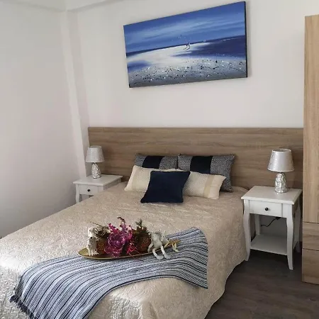Beachfront Modern&spacious Apartamento