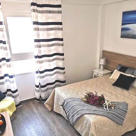 Beachfront Modern&spacious *