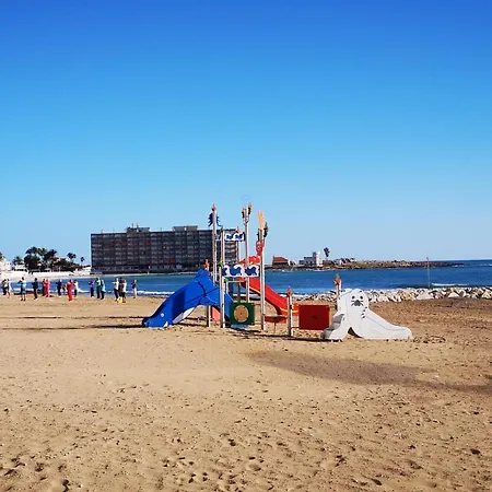 Beachfront Modern And Spacious *