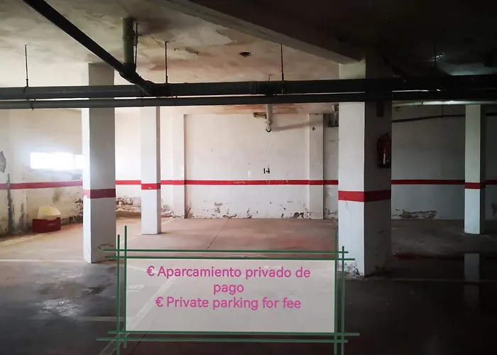 Beachfront Modern And Spacious トレビエハ